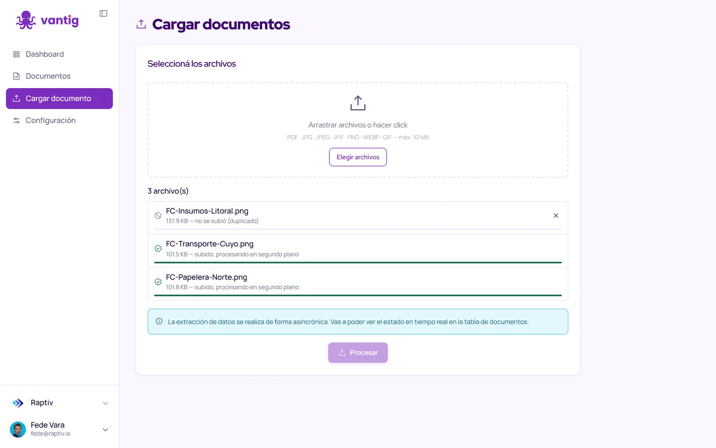 La pantalla de carga de Vantig con varios comprobantes subidos y uno marcado como duplicado